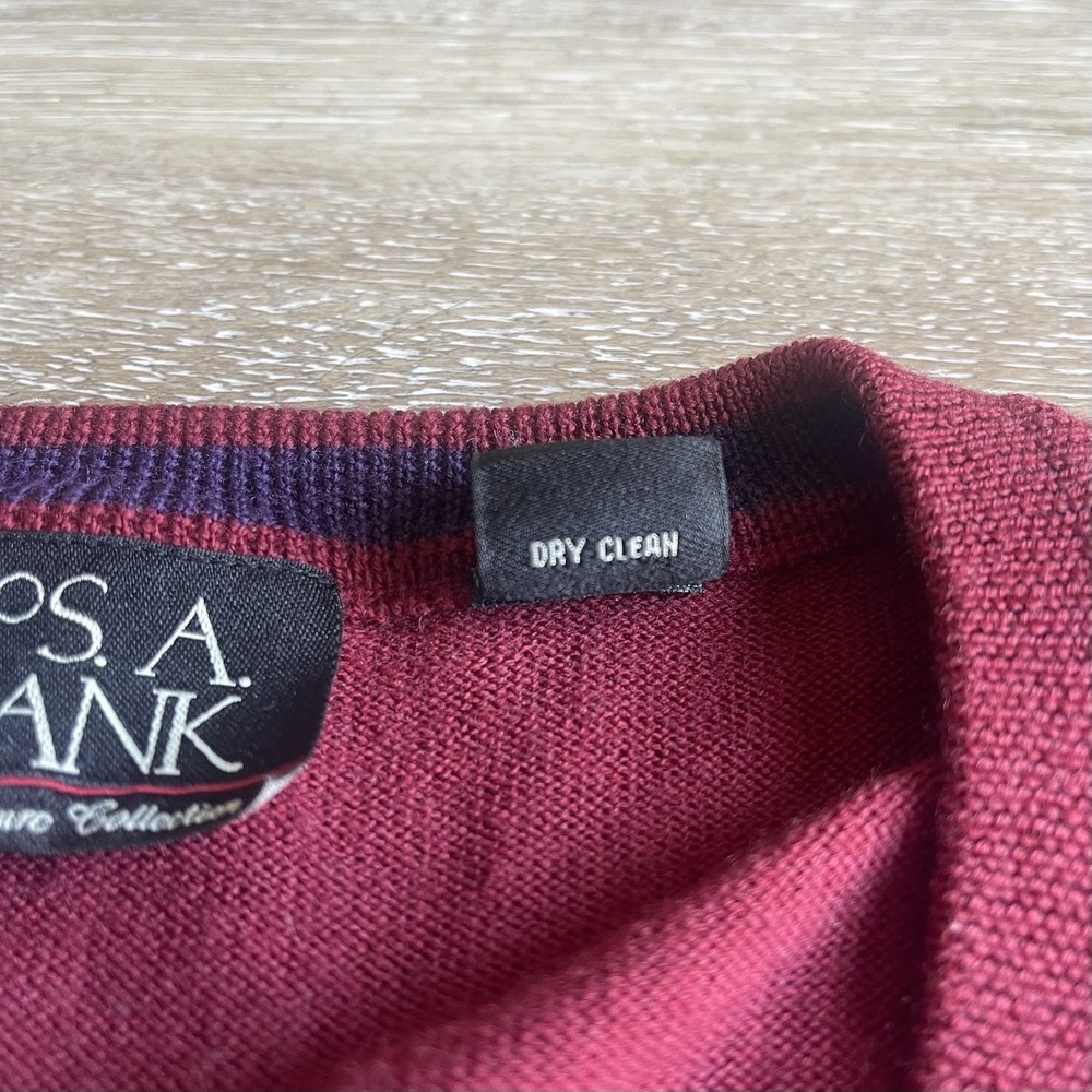 Jos A. Bank 100% Merino Wool Sweater XXL 2X Wine V-Neck Signature Collection - Picture 5 of 6